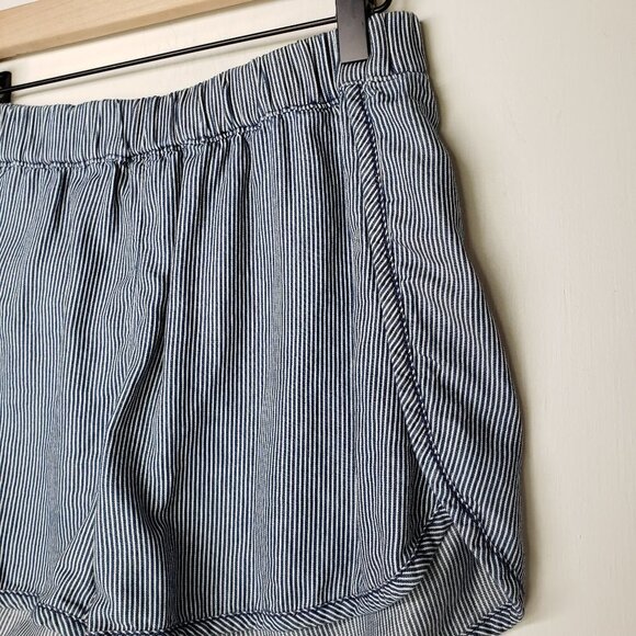 Madewell Railroad Stripe Pull On Chambray Shorts XS Blue‎ White Elastic Waist - Picture 3 of 9